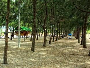 Crystal Beach Resort San Narciso Exterior photo